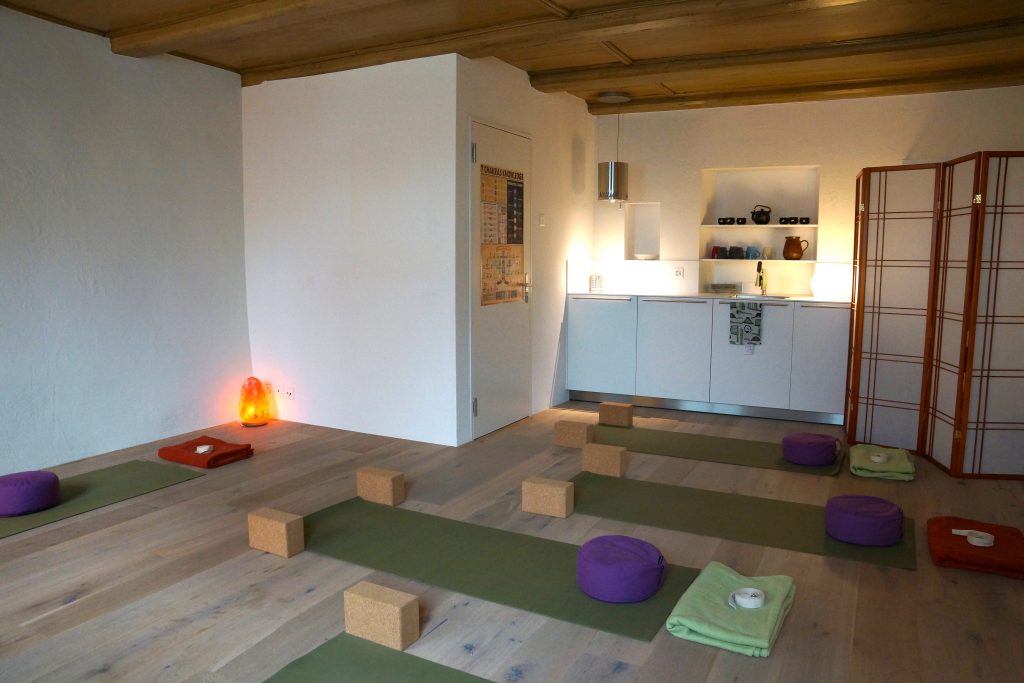 Freiraum Laufen, Anna Urmes, Yin Yoga, Vinyasa Yoga, in dr Schüüre